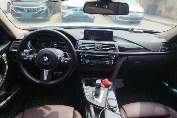 Used BMW 3 Series 2018 320Li Leading Model M Sport Package Center Console