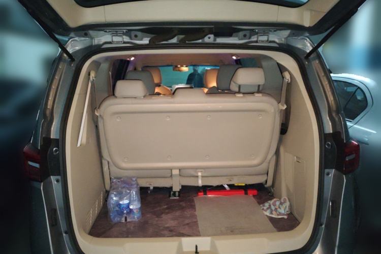 Used Buick GL8 2023 Land Executive Class Comfort Model
