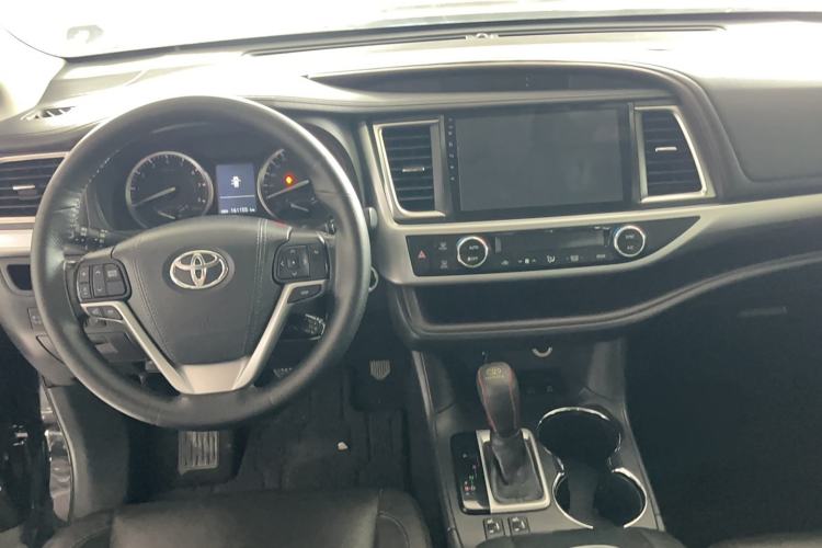 Used Toyota Highlander 2017 2.0T Four-Wheel Drive Black Edition Limited Model
