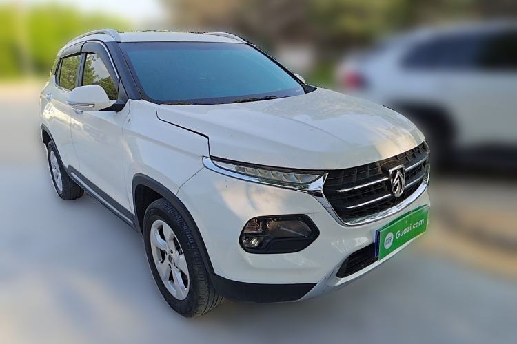 Used Baojun 510 2017 1.5L Manual Fashion Model

