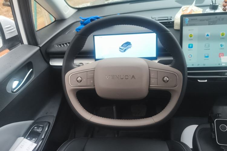 Used Venucia VX6 2025 Large Flat-Layout 520 Pro