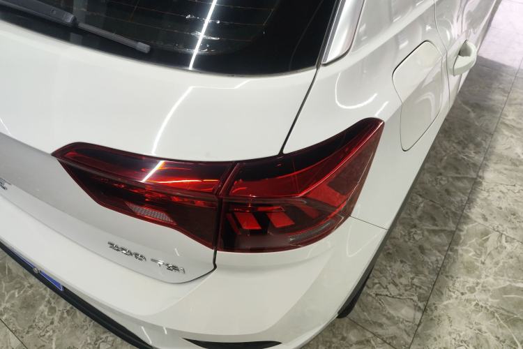 Used Volkswagen T-ROC 2021 280TSI DSG Two-Wheel Drive Elite Connect Edition
