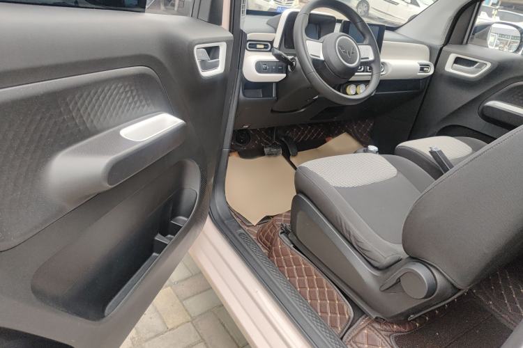 Used Wuling Hongguang MINIEV 2024 3rd Generation 215km Advanced Version Driver Seat