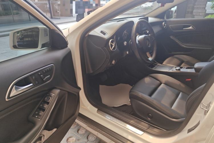 Used Mercedes-Benz GLA 2016 GLA 200 Fashion Model Driver Seat