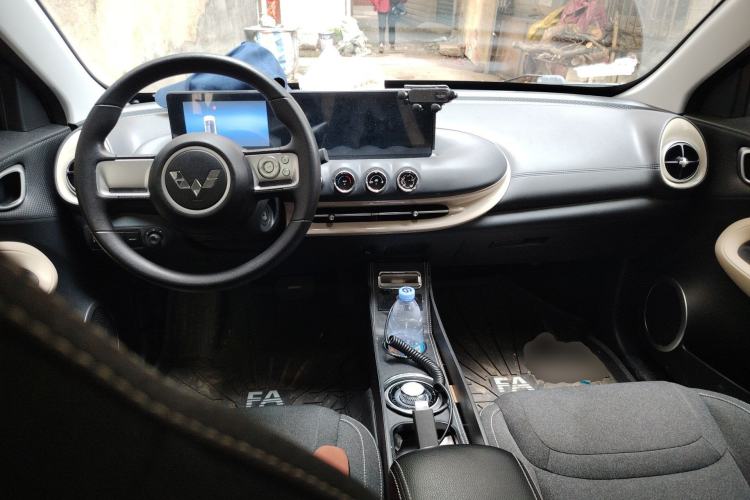 Used Wuling Bingo 2023 203km Light Edition Center Console