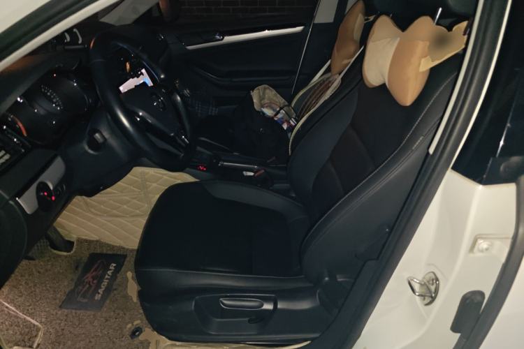 Used Volkswagen Sagitar 2018 280TSI DSG Ignite Edition Left Front Seat