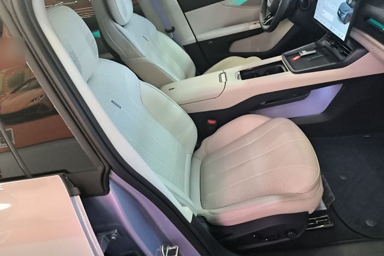 Used Lynk & Co 07 2024 EM-P 126 Long-Range Intelligent Driving Ultra
