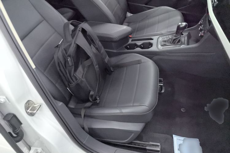 Used Volkswagen Lavida 2018 1.5L Automatic Comfort Edition China V Standard Right Front Seat