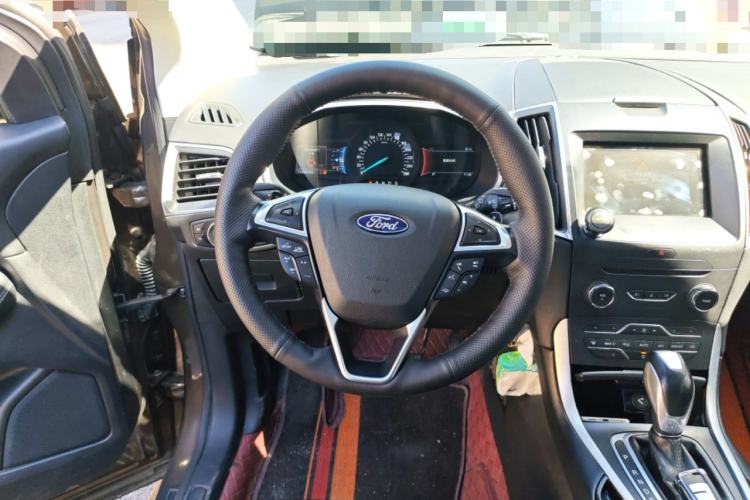 Used Ford Edge 2016 EcoBoost 245 Two-Wheel-Drive Titanium 7-Seater