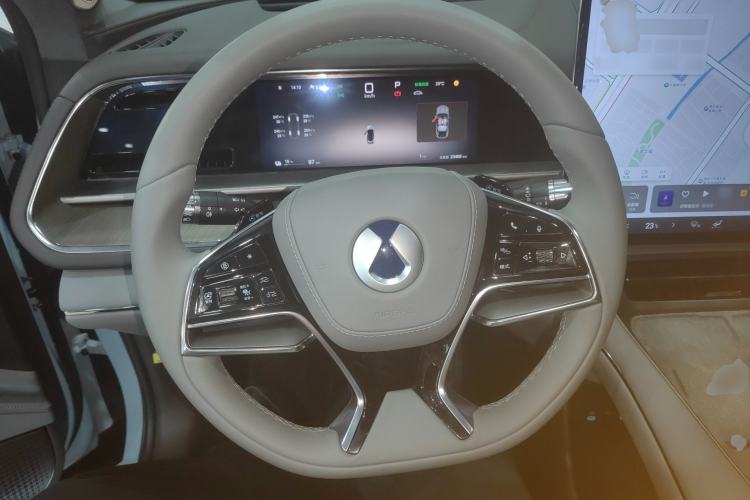 Used Denza N7 2024 630 All-Wheel Drive Intelligent Driving Max Edition Steering Wheel