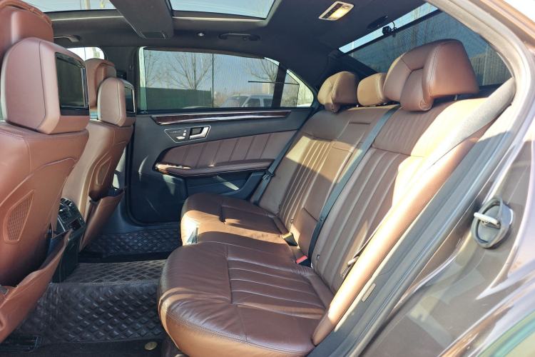 Used Mercedes-Benz E-Class 2014 Facelift E 300 L
