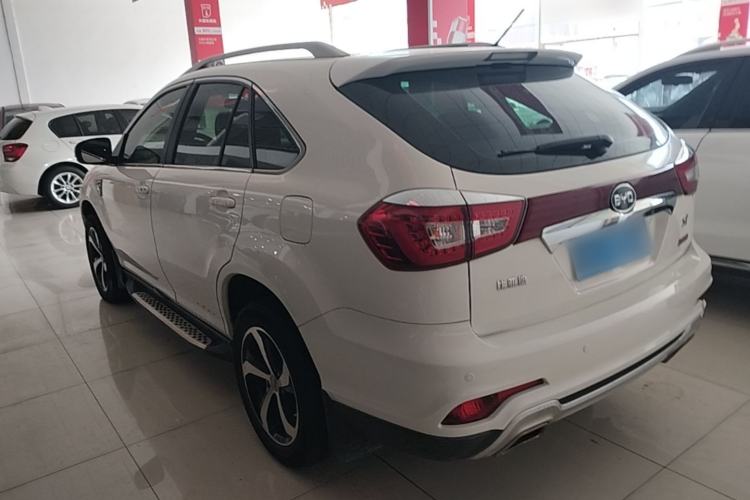 Used BYD S7 2015 2.0T Upgraded Automatic Flagship Version
