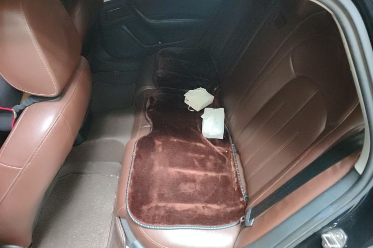 Used Audi A6L 2015 TFSI Millionth Anniversary Intelligent Model Left Rear Seat