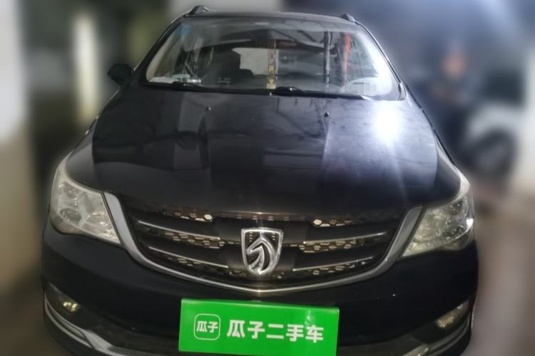 Used Baojun 730 2014 1.5L manual Comfort version 7 seats