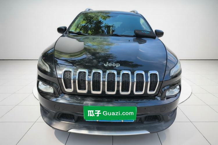 Used Jeep Cherokee 2016 2.0L Superior Edition Front