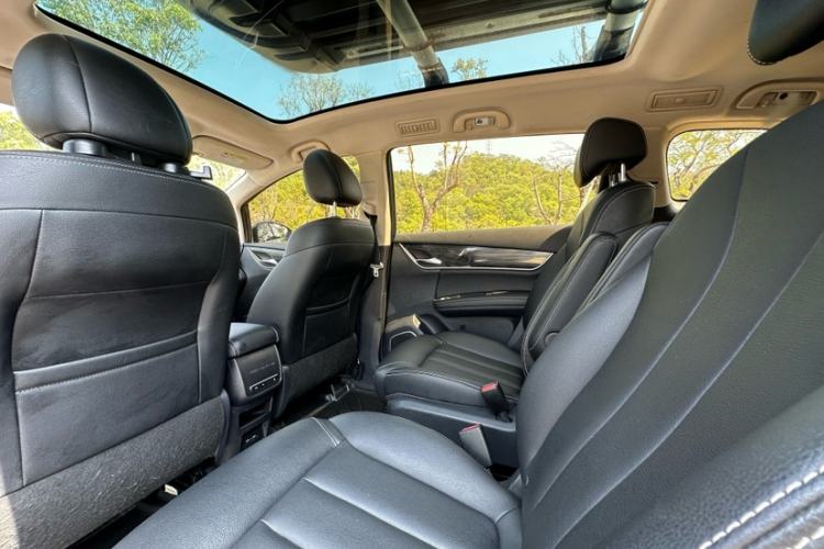 Used BYD Song MAX 2018 1.5T Automatic Smart Connect Elite Model with 6 Seats