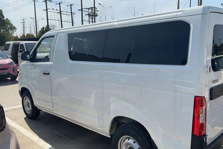 Used Karry Jiangtun E5 2024 268 km Range Open-Window 6-Seater Version
