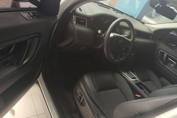 Used Land Rover Discovery Sport 2017 2.0T PURE Driver Seat