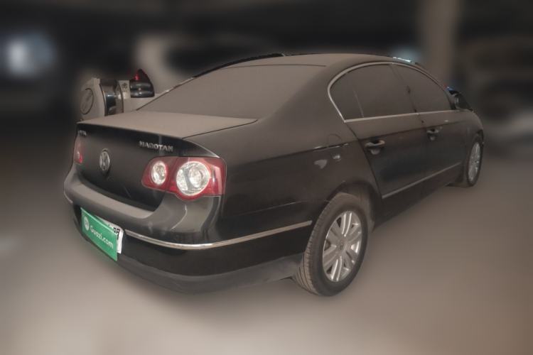 Used Volkswagen Magotan 2011 1.8TSI DSG Luxury Model Rear Right 45 Deg