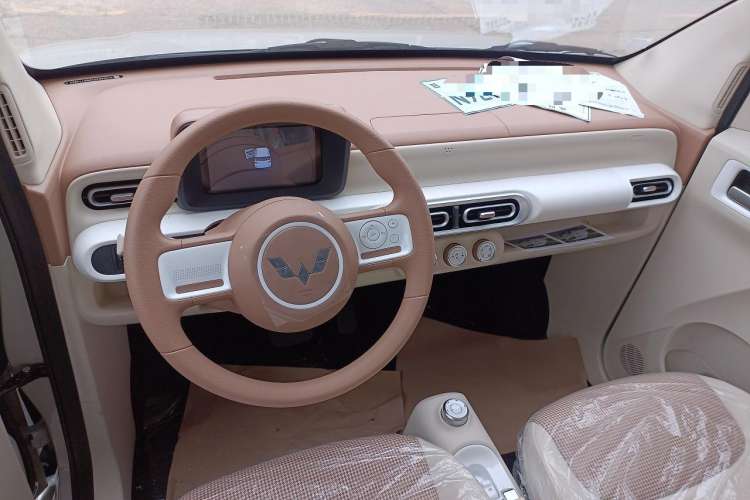 Used Wuling Hongguang MINIEV 2024 3rd Generation 215km Youth Edition