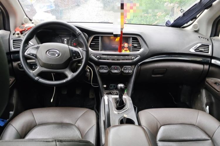 Used GAC Trumpchi GS4 2015 200T Manual Luxury Edition Center Console