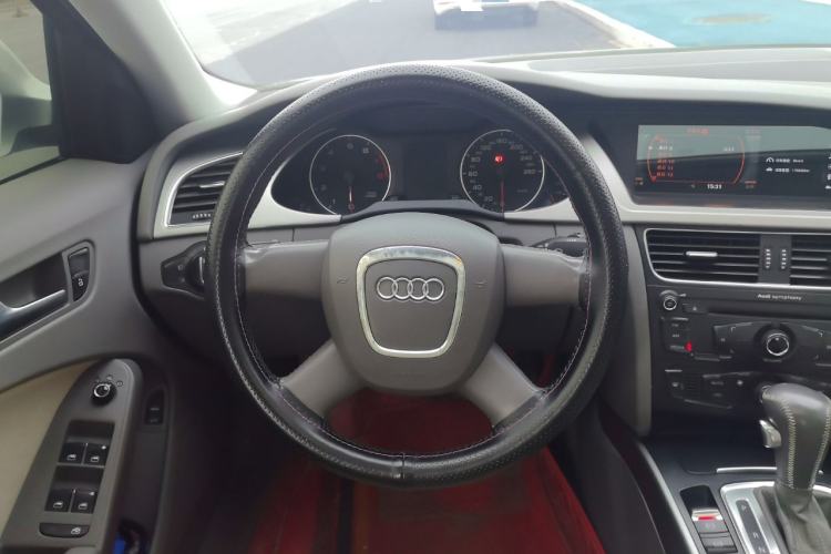 Used Audi A4L 2012 1.8 TFSI Automatic Comfort Model

