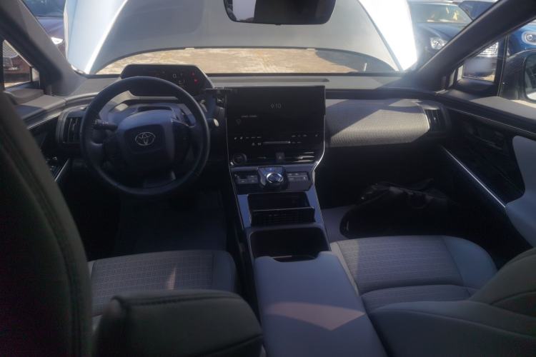 Used Toyota FAW bZ4X 2022 Two-Wheel Drive Long-Range PRO Version Center Console