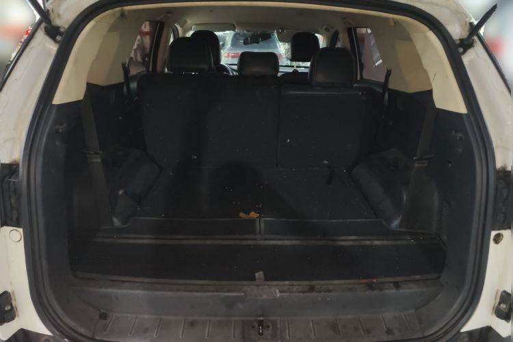 Used Dongfeng Fengon S560 2018 1.8L Manual Urban Model 7 Seats Trunk