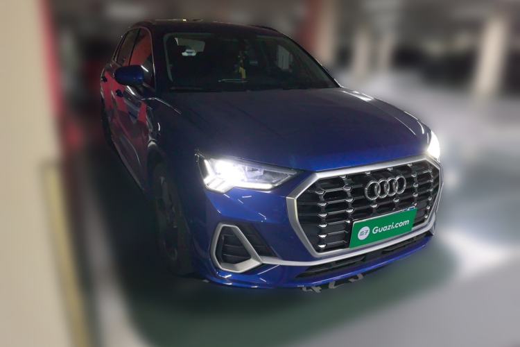 Used Audi Q3 2021 35 TFSI Fashion Dynamic Model Front Right 45 Deg