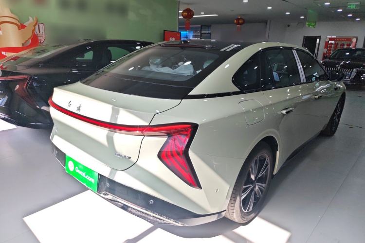 Used Hongqi EH7 2025 600 Smart Selection Edition
