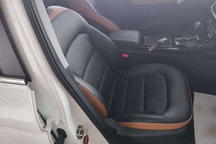 Used Geely Auto Emgrand GL 2020 1.4T CVT Luxury Model
