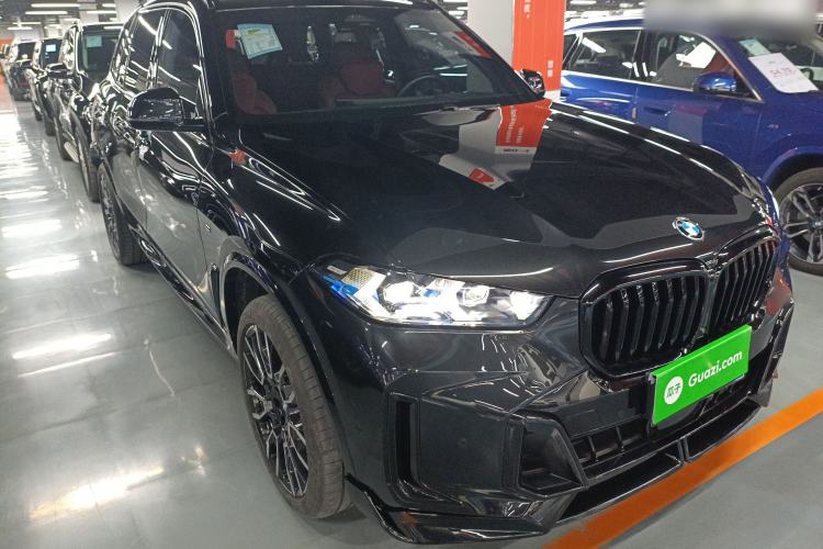 Used BMW X5 2023 xDrive 40Li M Sport Night Edition Package
