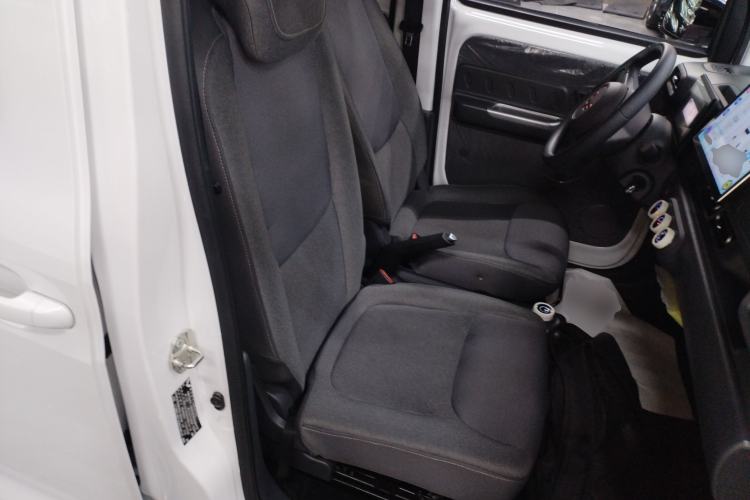 Used Wuling Zhiguang New Energy 2025 Comfort Model