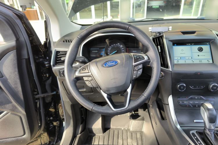 Used Ford Edge 2018 EcoBoost 245 Two-Wheel-Drive Titanium 7-Seater China V Standard
