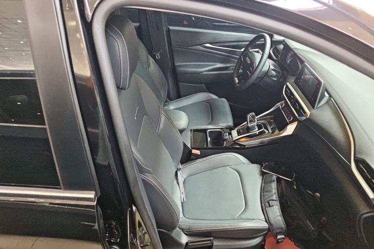 Used SAIC MAXUS Dajia 5 2024 1.3T PLUG-IN Enjoyment Edition 7-Seater
