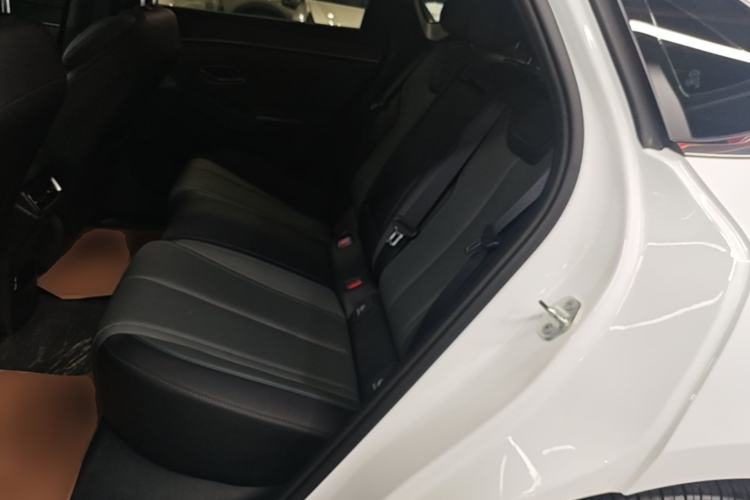 Used BYD Qin L 2025 DM-i Smart Drive 120KM Superior Model Left Rear Seat