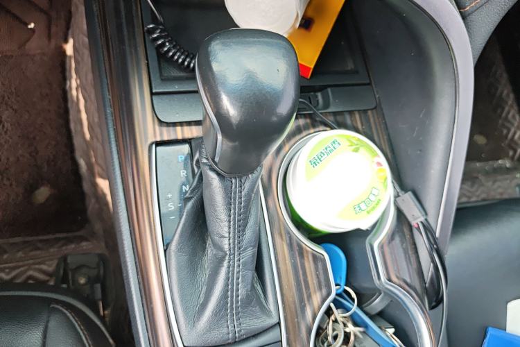 Used Toyota Camry 2018 2.5G Luxury Edition Gear Lever