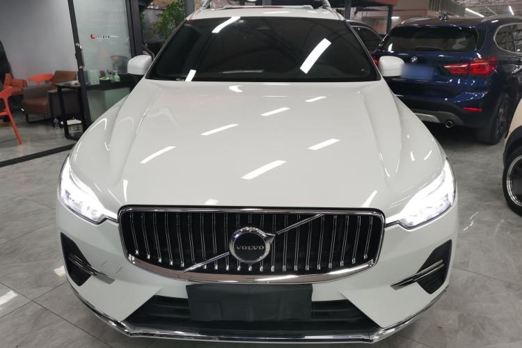 Used Volvo XC60 2023 B5 4x4 Smart Luxury Edition