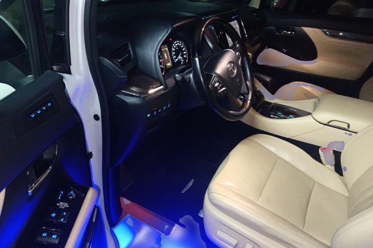 Used Toyota Alphard 2018 Revised Version 3.5L Premium Edition