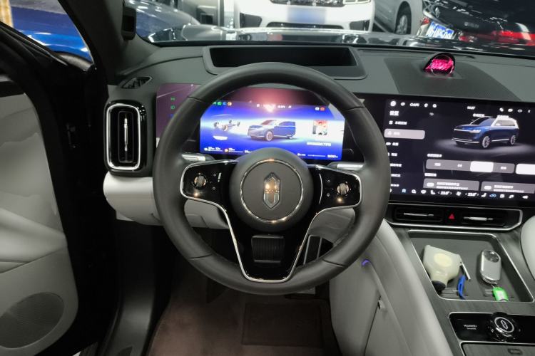 Used Hima AITO M9 2024 Range-Extended Ultra Version 42 kWh 6-Seater Model Steering Wheel