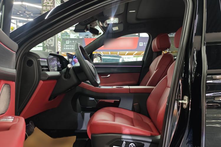 Used Hima AITO M5 2025 Extended-Range Ultra Rear-Wheel-Drive Version Left Front Seat