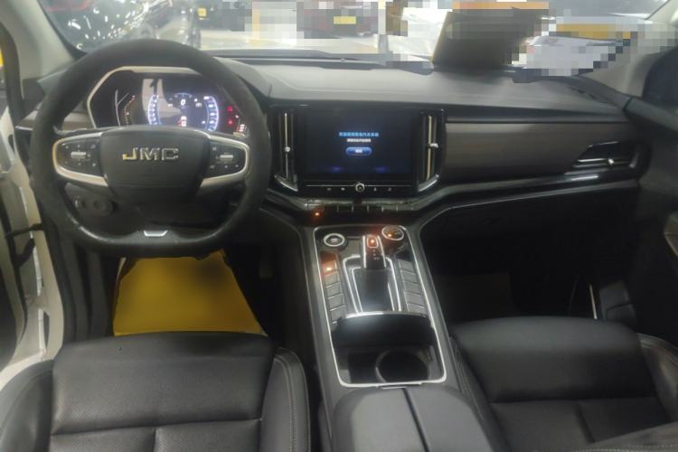 Used JMC Yusheng S350 2020 2.0T Automatic All-Wheel Drive Gasoline Comfort Edition Center Console
