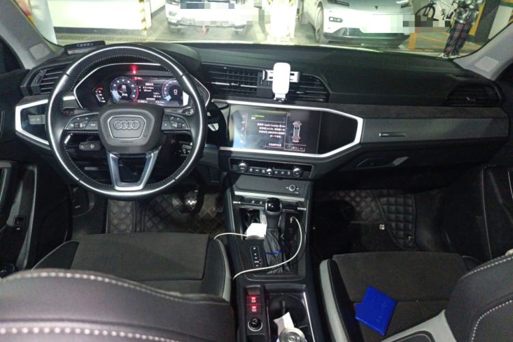 Used Audi Q3 2021 35 TFSI Progressive Dynamic Edition
