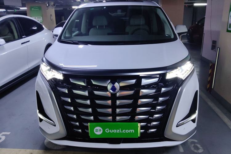 Used Denza D9 2023 DM-i 965 Luxury Model