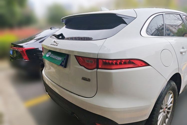 Used Jaguar F-PACE 2019 2.0T Four-Wheel Drive Urban Luxury Edition Rear Right 45 Deg