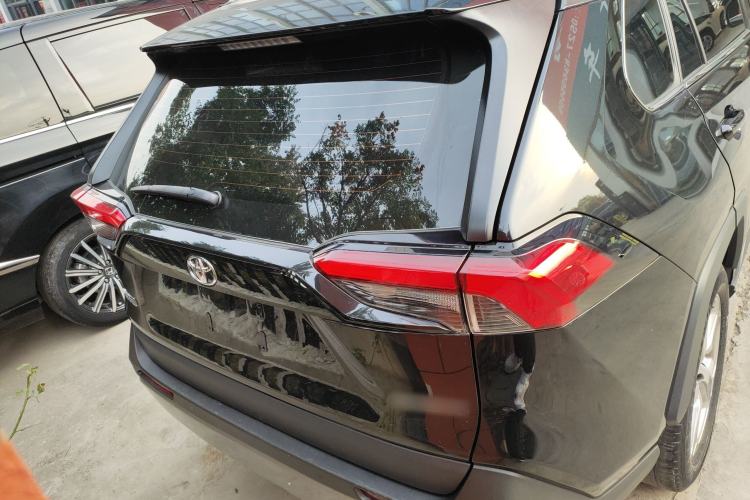 Used Toyota RAV4 2022 2.0L CVT Two-Wheel Drive Fashion Plus Edition
