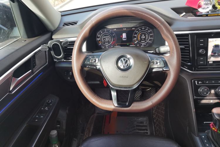 Used Volkswagen Teramont 2019 330TSI Two-Wheel-Drive Luxury Edition China VI Standard Steering Wheel