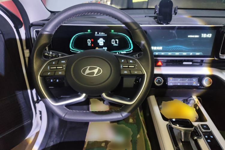 Used Hyundai ix35 2023 Musso 2.0L Deluxe Edition DLX
