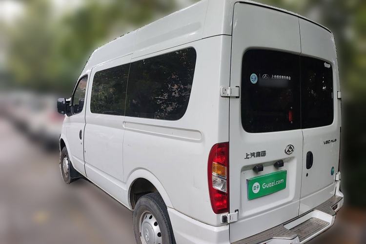 Used SAIC MAXUS Xintu V80 2019 2.0T Plus 6-Speed Manual – Aoyuntong Short Wheelbase Mid-Roof Design 5/6-Seater
