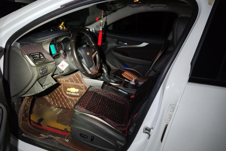 Used Chevrolet Malibu 2017 1.5T Automatic Luxury Edition Left Front Seat